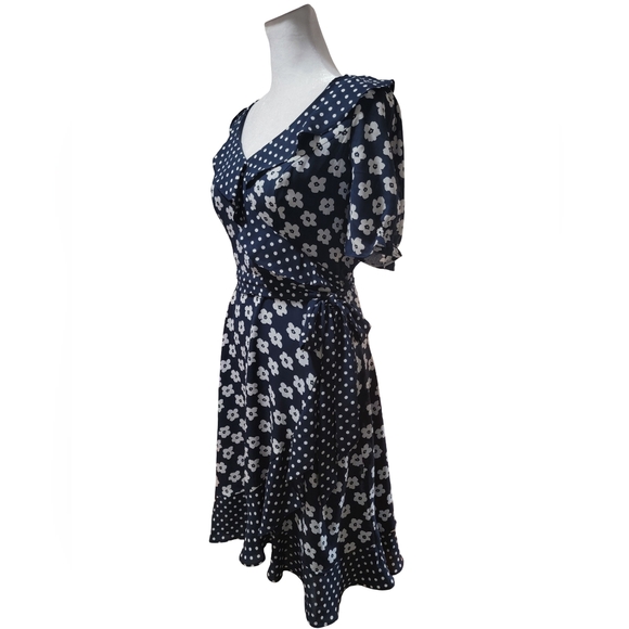 Review Womens Size 8 Navy Blue & White Floral & Polka Dot Ruffled Midi Dress - Picture 2 of 8